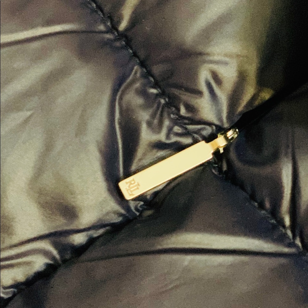 RALPH LAUREN PACKABLE LIGHTWEIGHT HOODED DOWN COAT - Picture 4 of 13